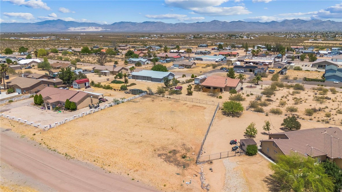 3654 Saturn Road Golden Valley, AZ 86413 - Photo 5 of 16