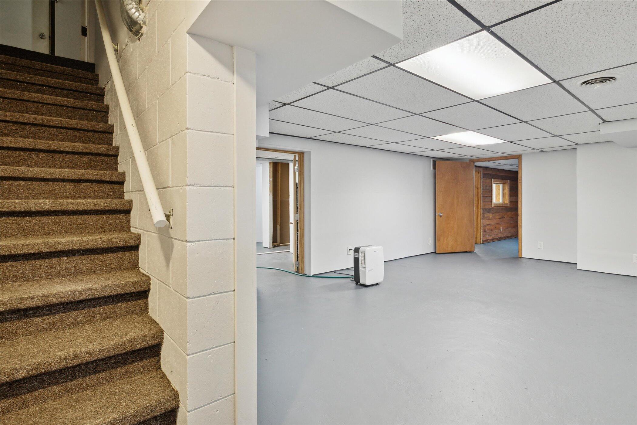 159 Elmside Road Benton Harbor, MI 49022 - Photo 34 of 53 Downstairs to Open Space