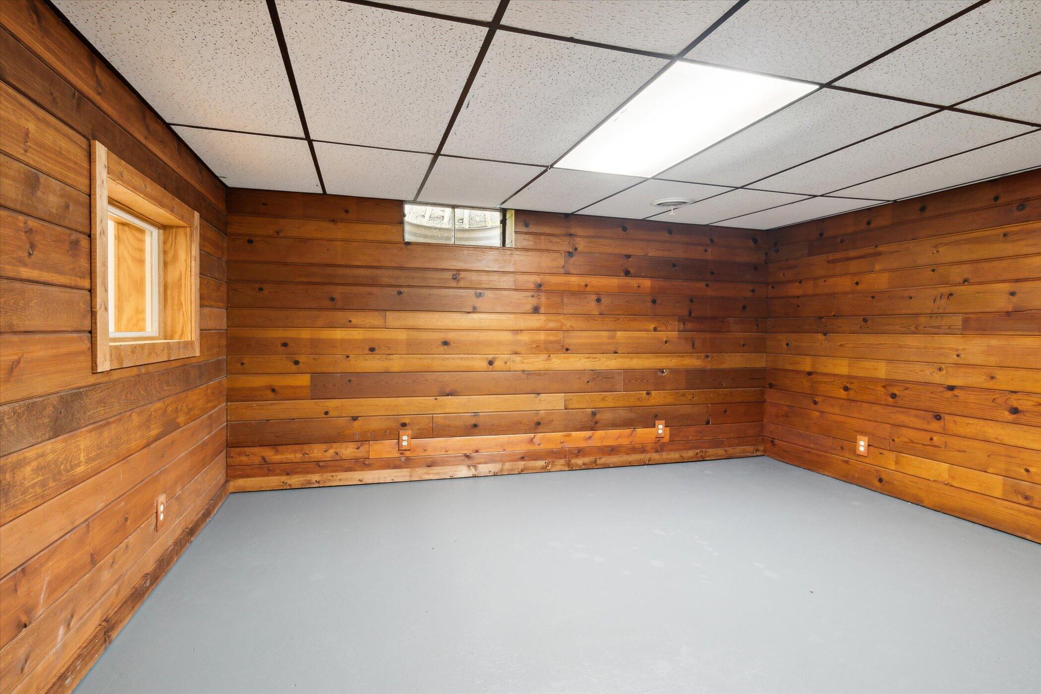159 Elmside Road Benton Harbor, MI 49022 - Photo 36 of 53 Office?