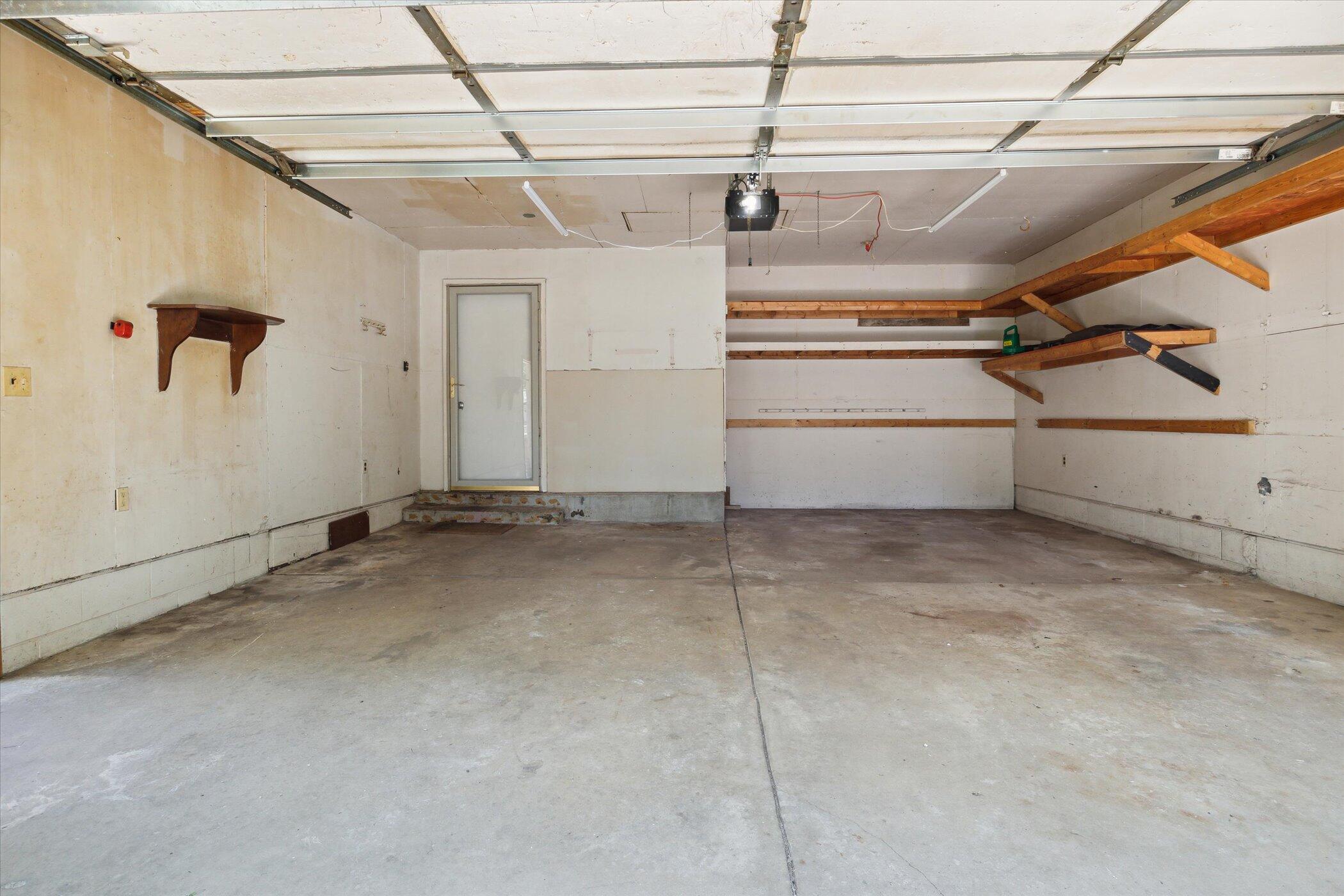 159 Elmside Road Benton Harbor, MI 49022 - Photo 49 of 53 2-Car Garage