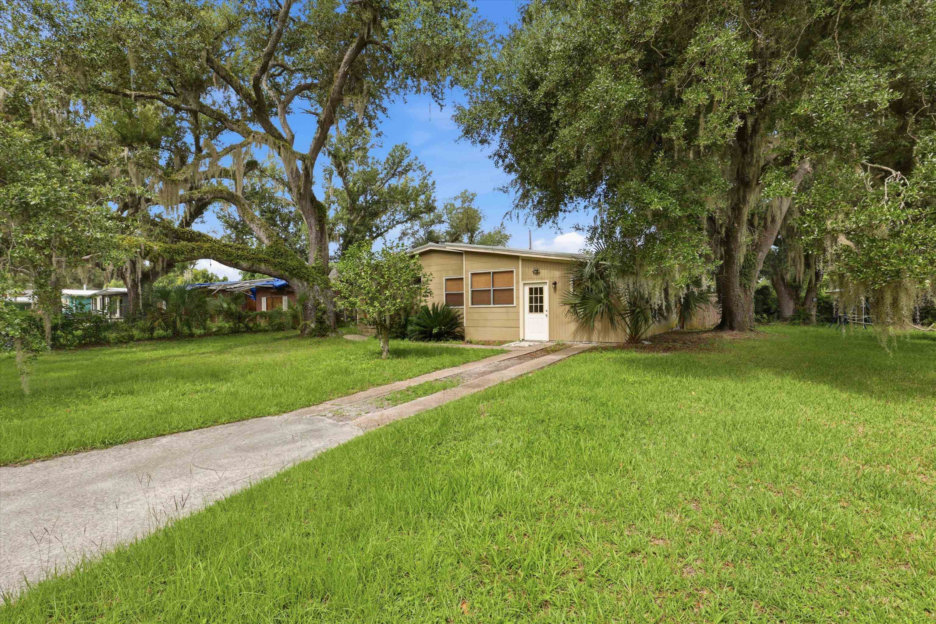 205 Cypress Road Perry, FL 32348 - Photo 5 of 50
