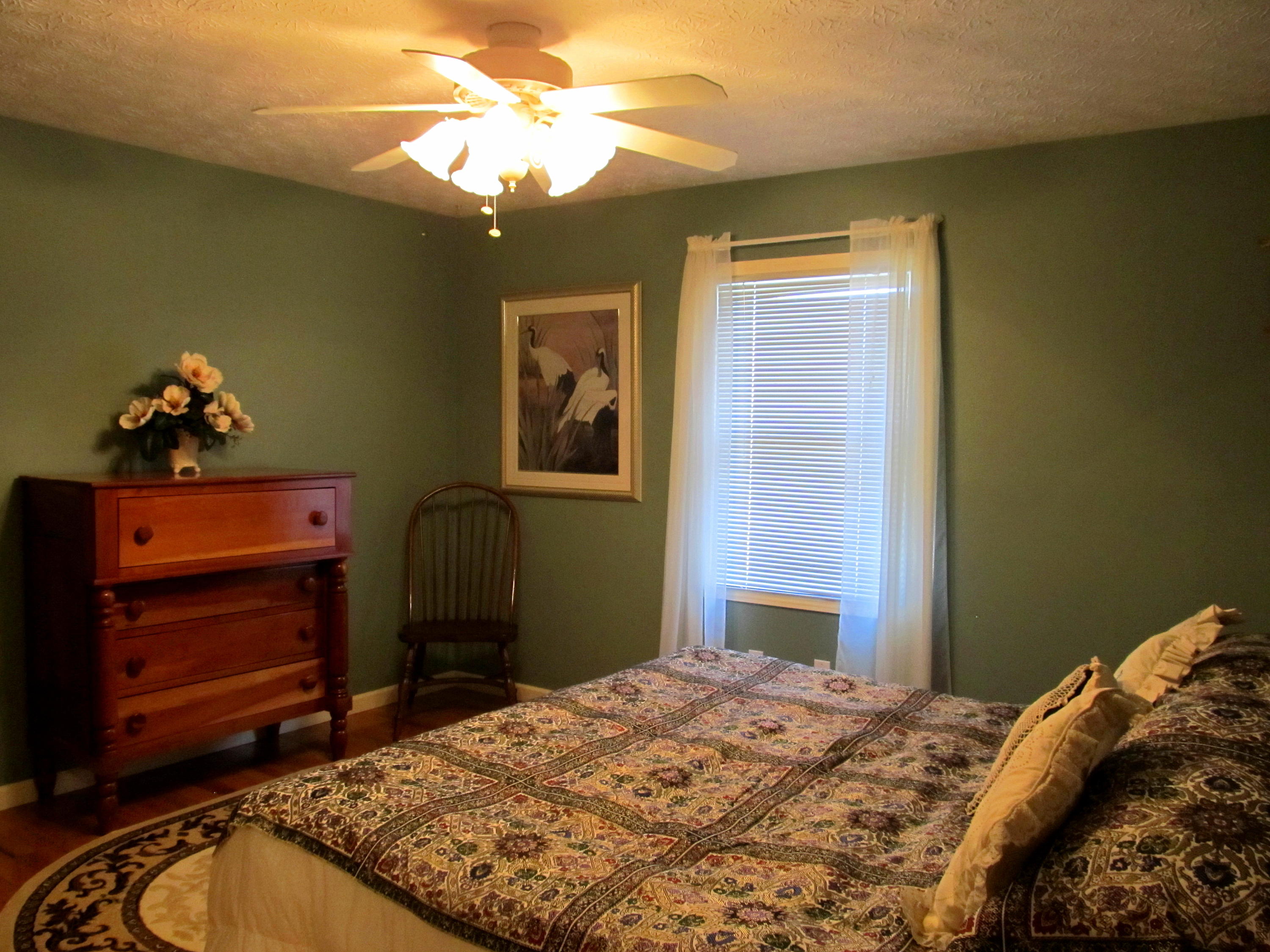 112 Amaryllis Road Newport, TN 37821 - Photo 21 of 40 Mail level front Bedroom