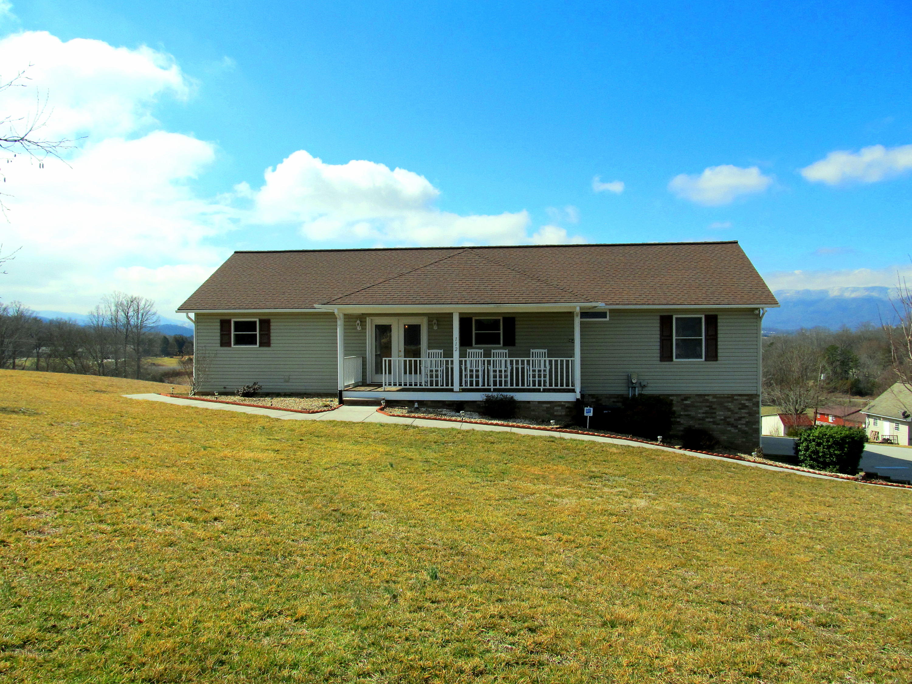 112 Amaryllis Road Newport, TN 37821 - Photo 35 of 40 Front