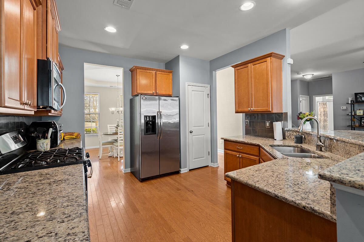 134 Hickory Ridge Way Summerville, SC 29483 - Photo 14 of 35 16