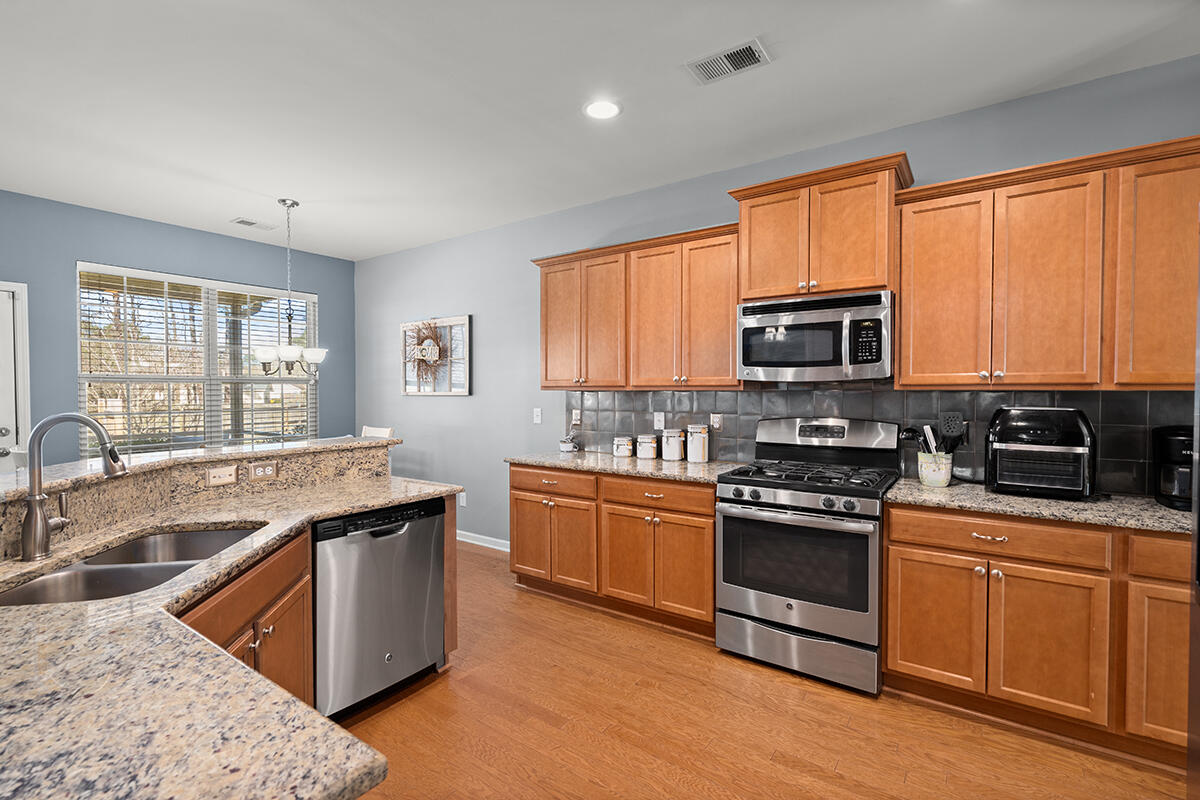 134 Hickory Ridge Way Summerville, SC 29483 - Photo 16 of 35 18