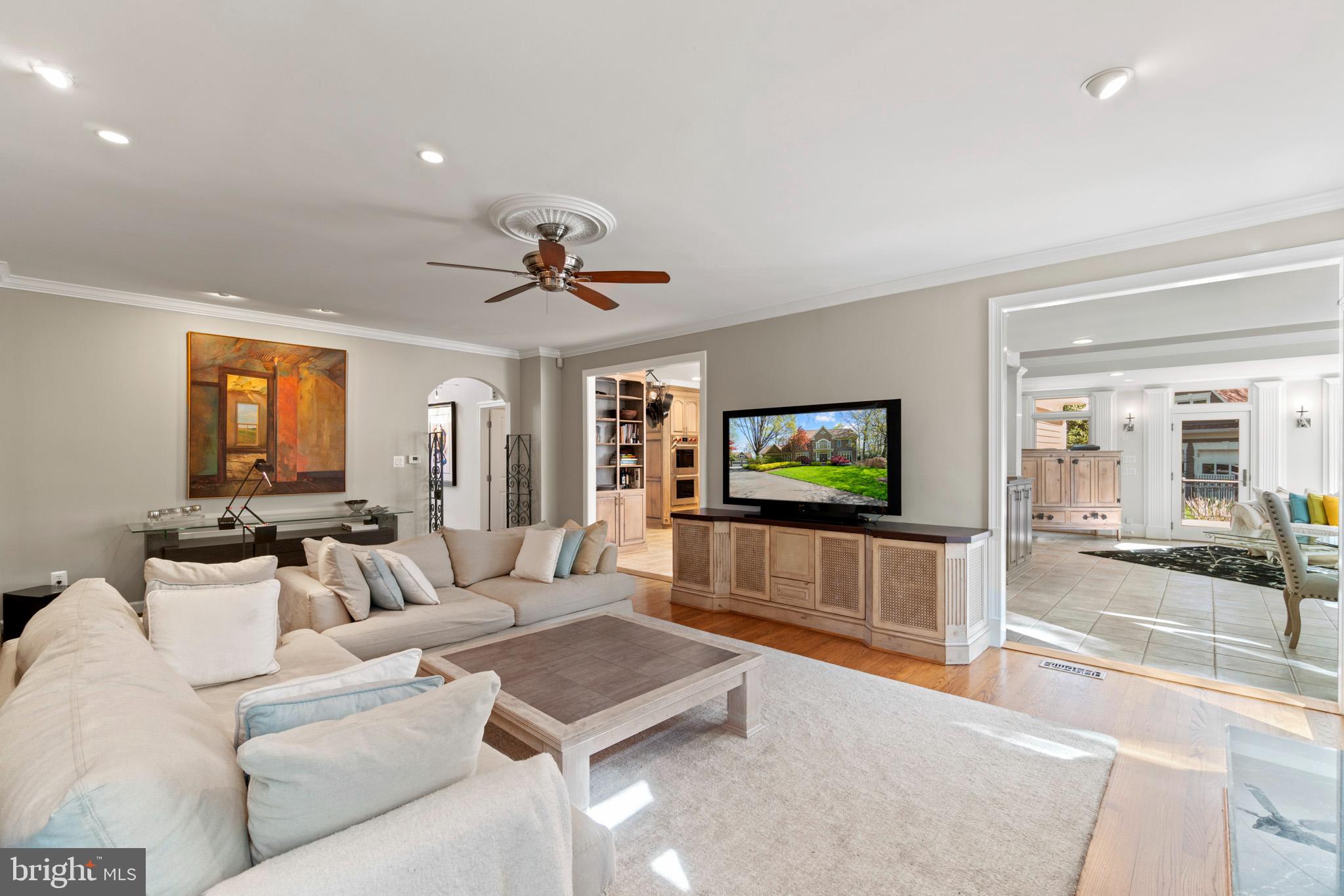 11264 Bright Pond Lane Reston, VA 20194 - Photo 11 of 57