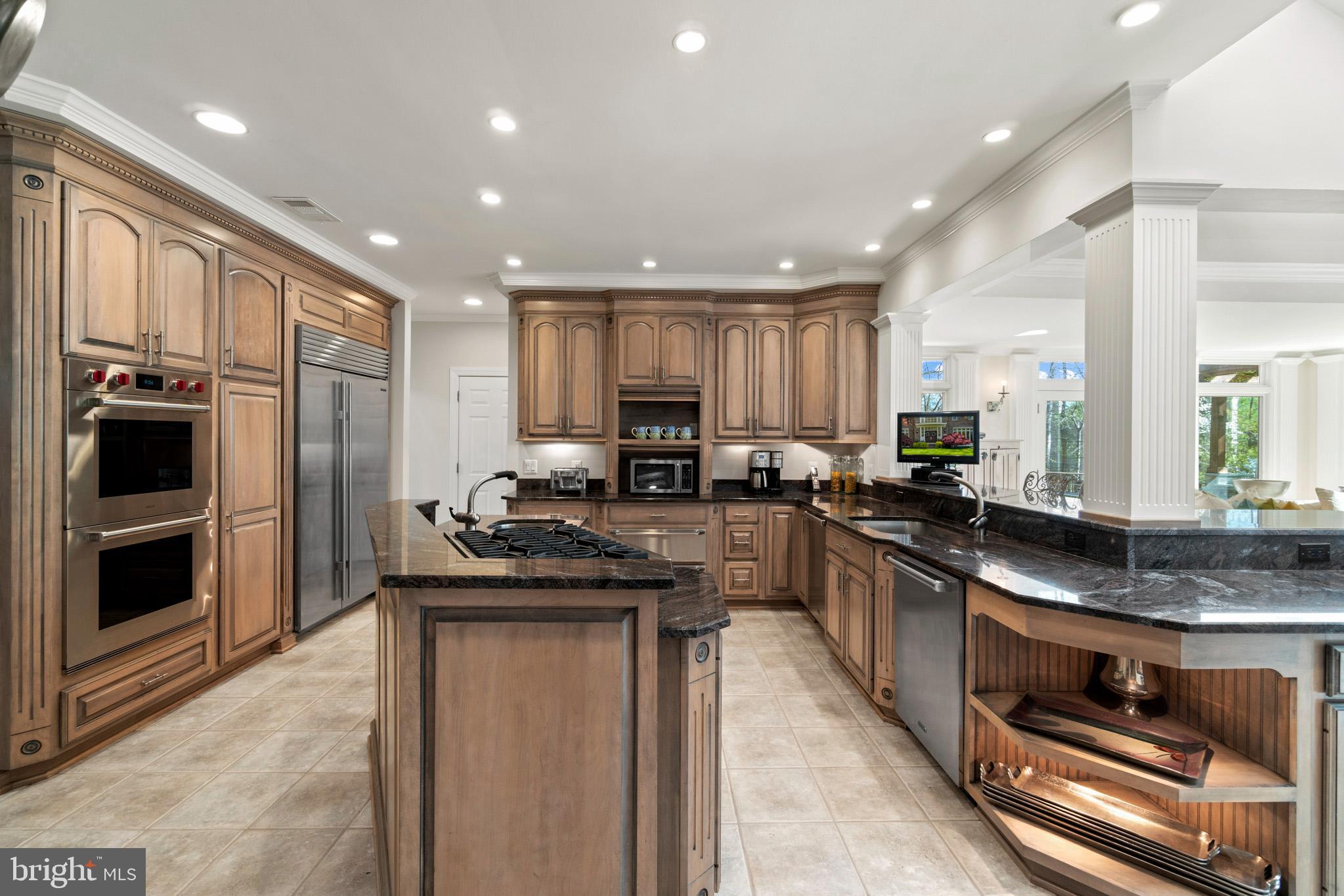 11264 Bright Pond Lane Reston, VA 20194 - Photo 7 of 57