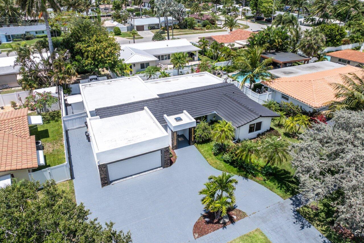 2611 Northeast 49th Street Lighthouse Point, FL 33064 - Photo 40 of 56 Aerial 2