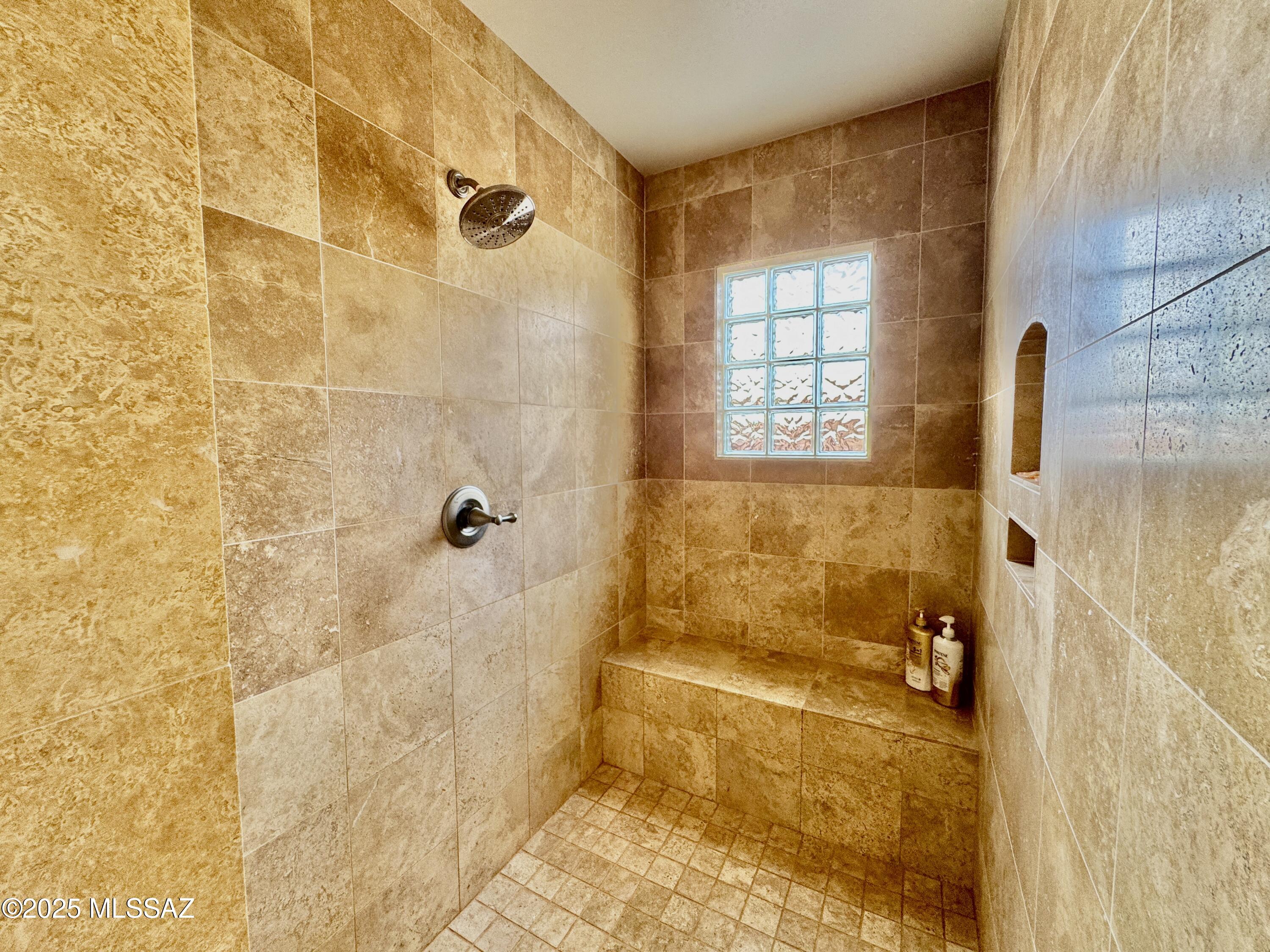 11096 North Pusch Ridge View Place Tucson, AZ 85737 - Photo 16 of 47