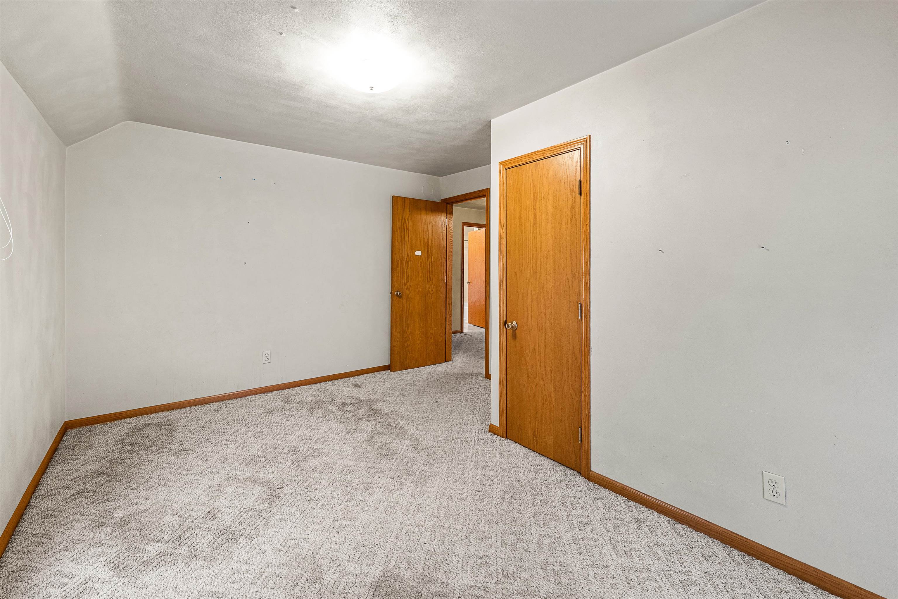 673 South Center Street Beaver Dam, WI 53916 - Photo 17 of 21