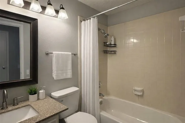 $1,800 | 1520 Beach Lane, Arlington, TX 76014