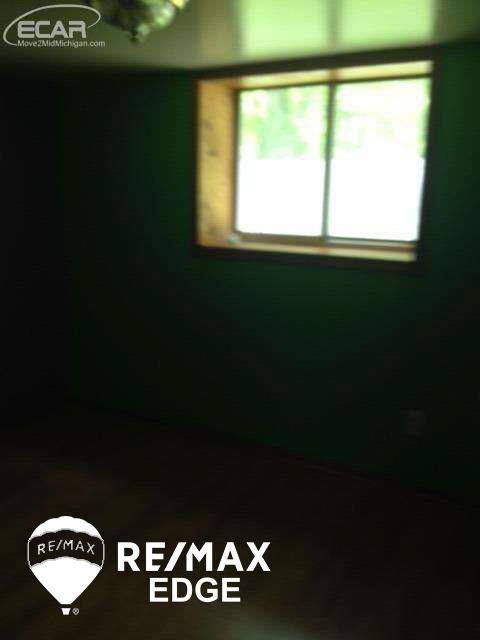 14436 Montle Road Clio, MI 48420 - Photo 14 of 24 20439816-13.JPG