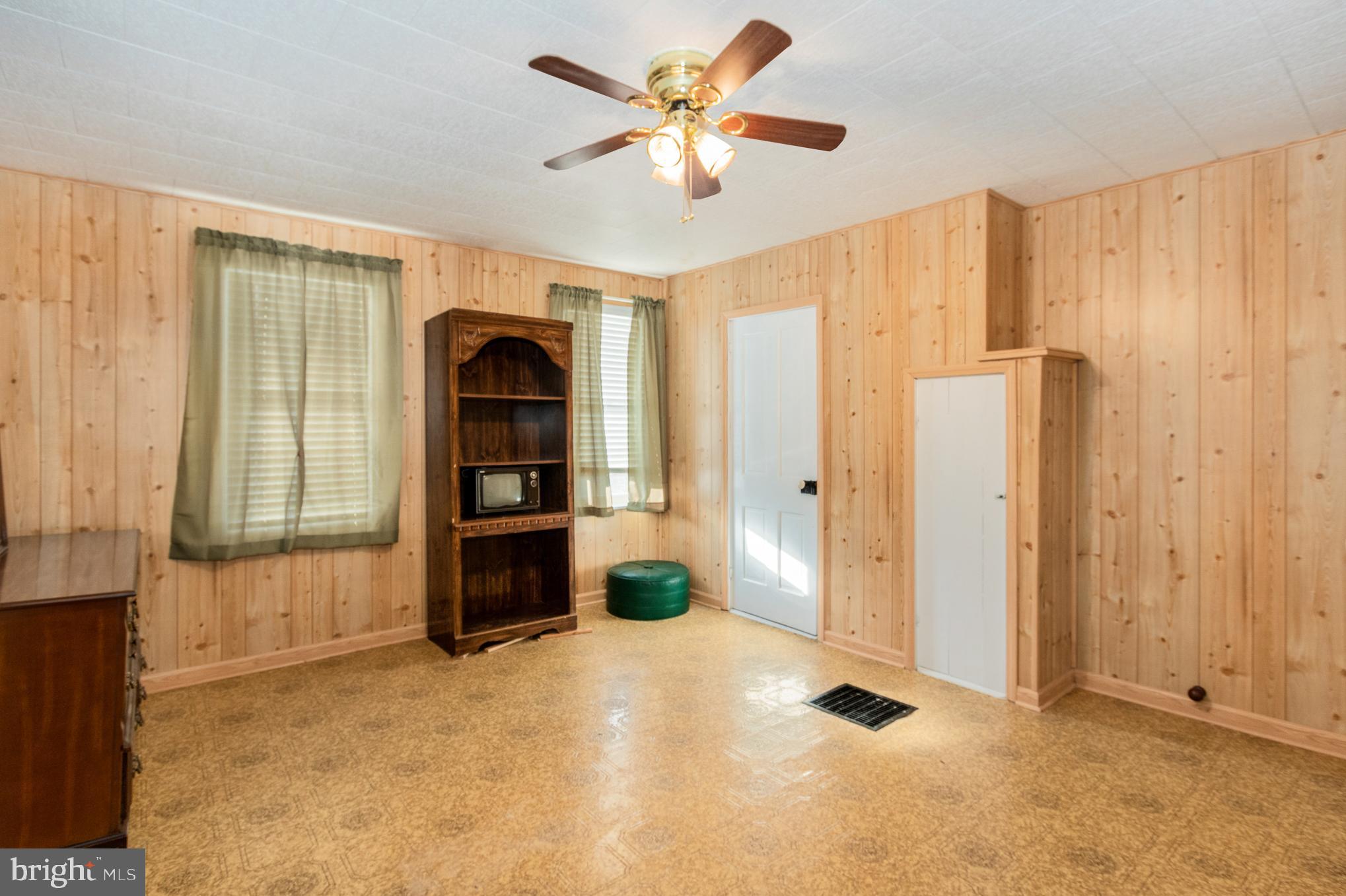 1503 Center Mills Road Aspers, PA 17304 - Photo 16 of 26