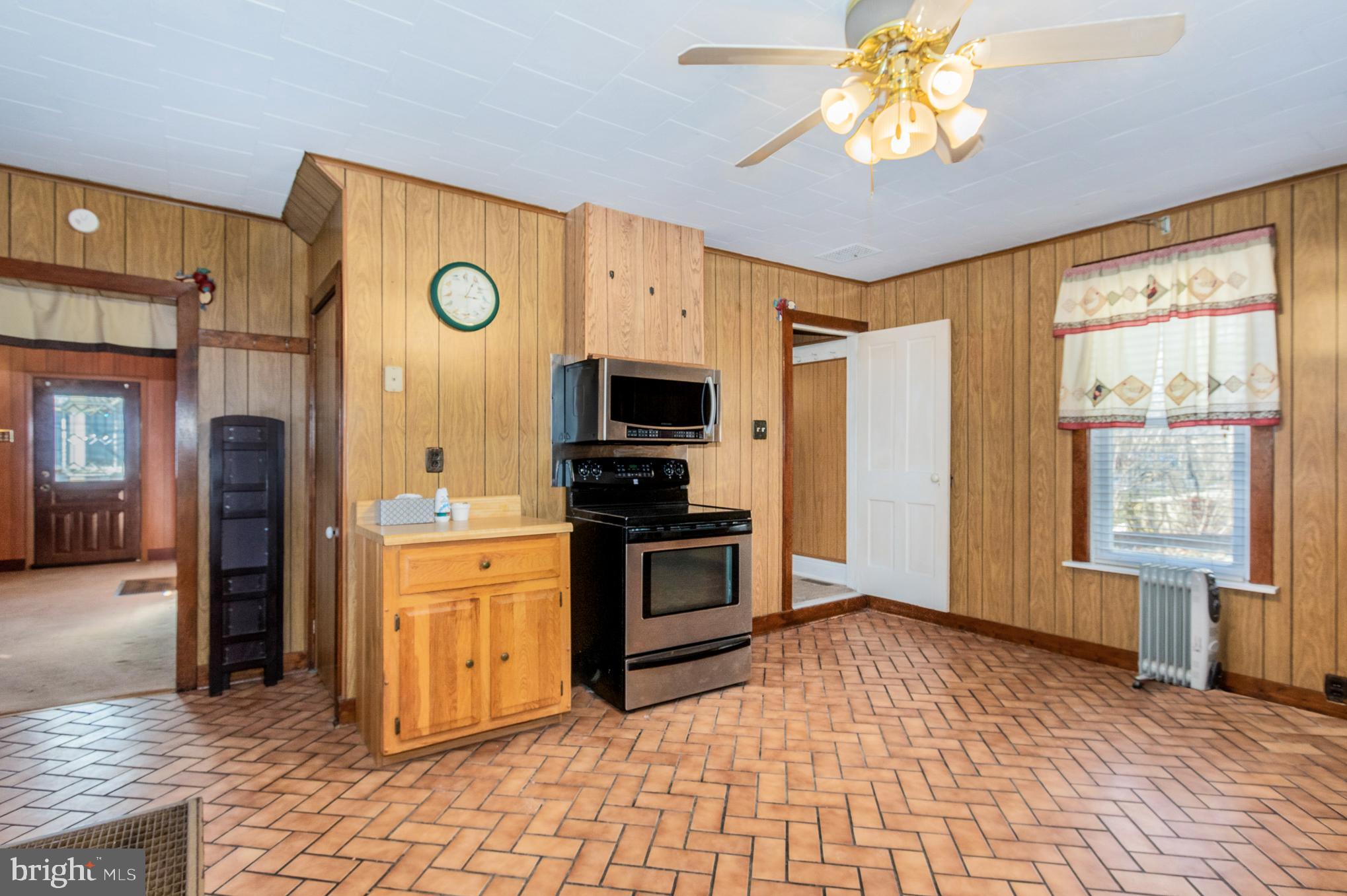 1503 Center Mills Road Aspers, PA 17304 - Photo 8 of 26