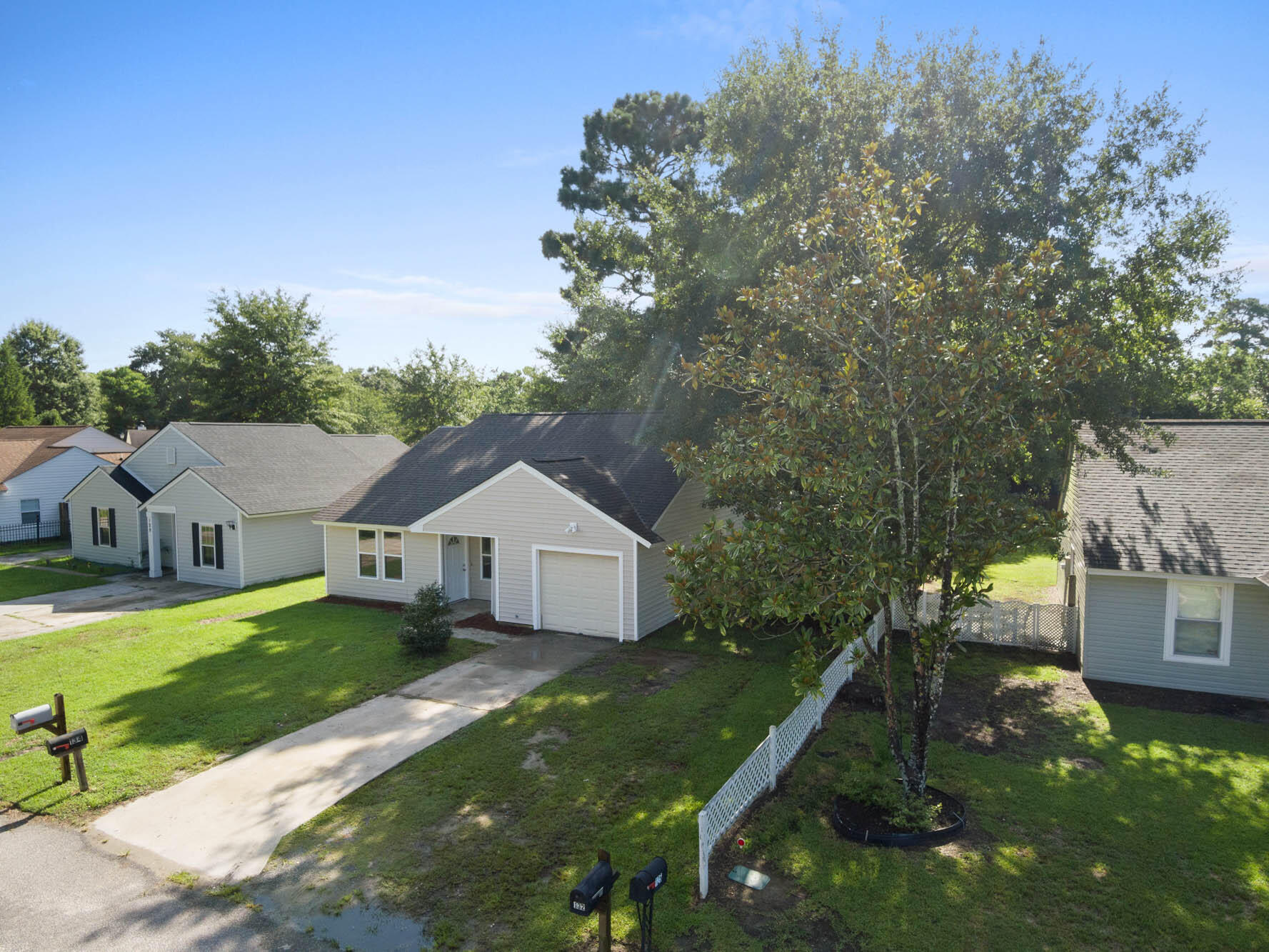 127 Lancashire Road Summerville, SC 29486 - Photo 31 of 31 127 Lancashire (3)