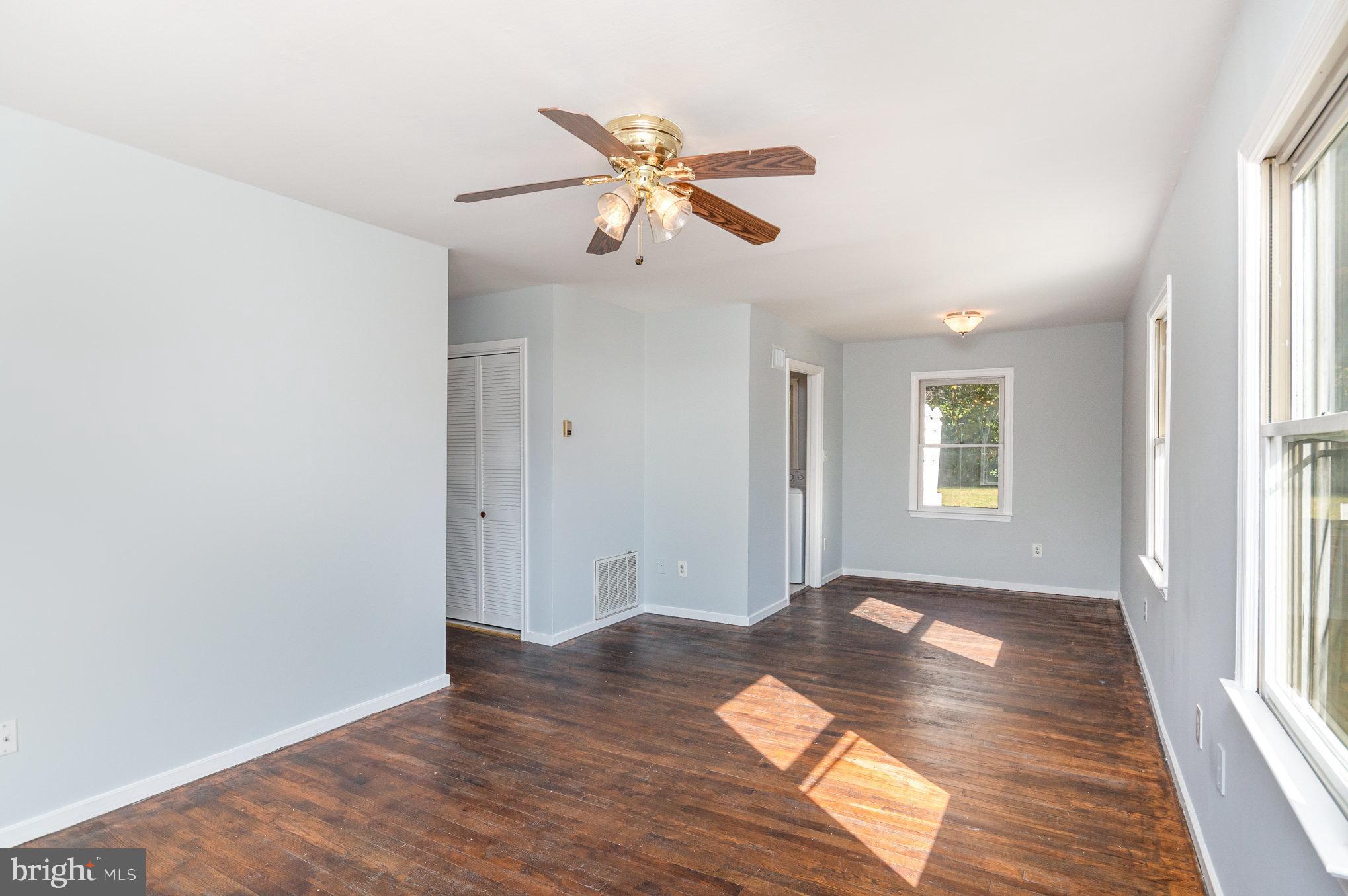 1927 Griffith Road Falls Church, VA 22043 - Photo 9 of 30