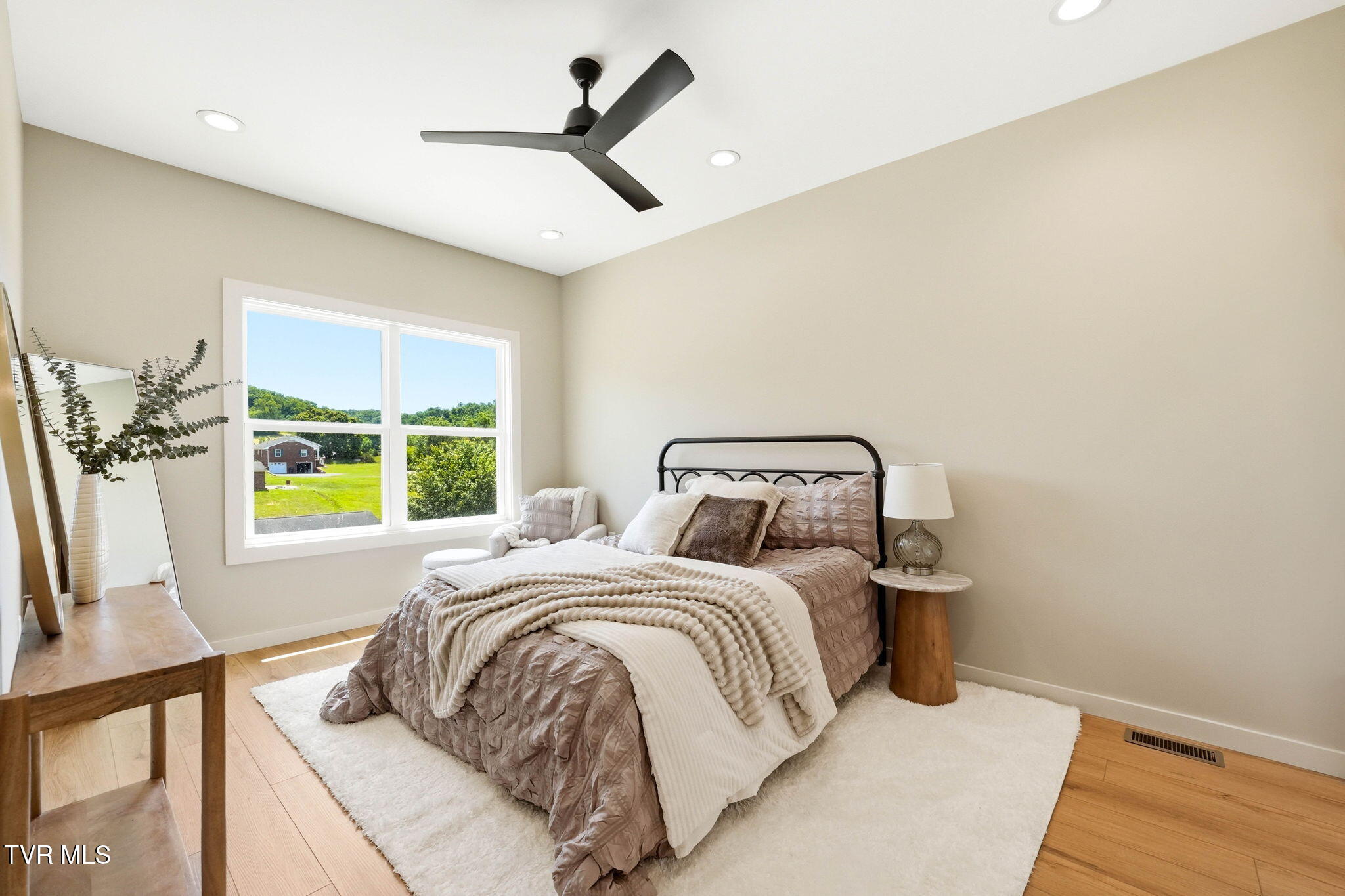 441 Kilkenny Road Kingsport, TN 37664 - Photo 10 of 33 8-web-or-mls-441 Kilkenny-16