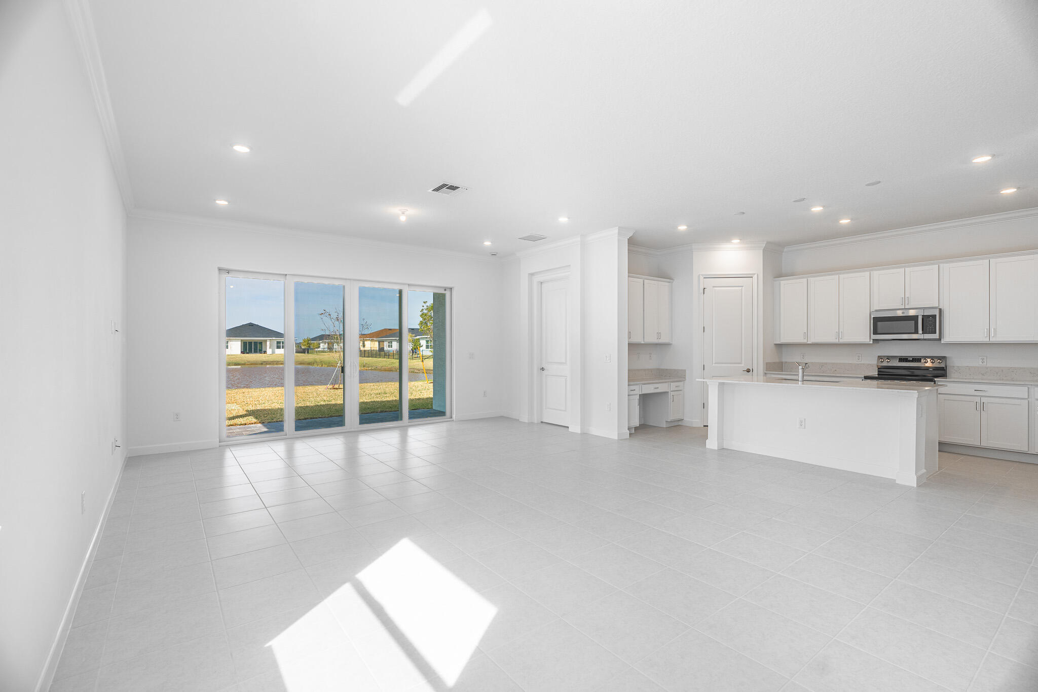 13885 Southeast Riversway Street Port St. Lucie, FL 34984 - Photo 7 of 35 7