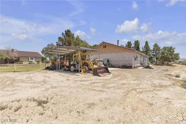 $829,999 | 825 West Ryan Avenue, Overton, NV 89040