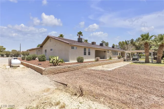 $829,999 | 825 West Ryan Avenue, Overton, NV 89040