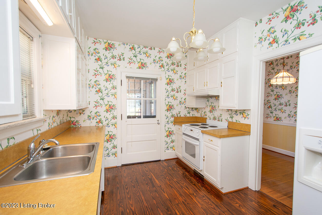 1819 Fleming Road Louisville, KY 40205 - Photo 16 of 42 Fleming-34