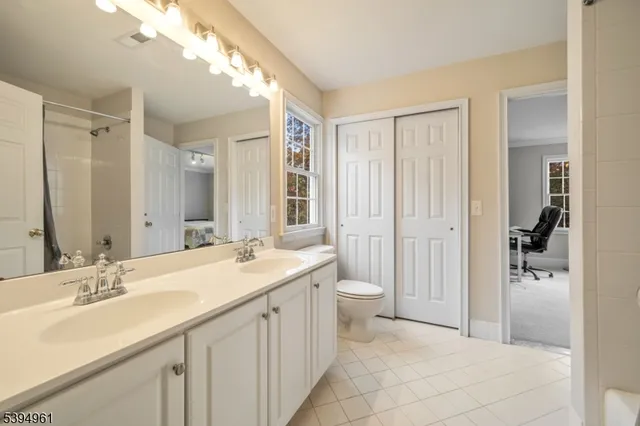 $1,150,500 | 11 Southwind Drive, Flanders, NJ 07836