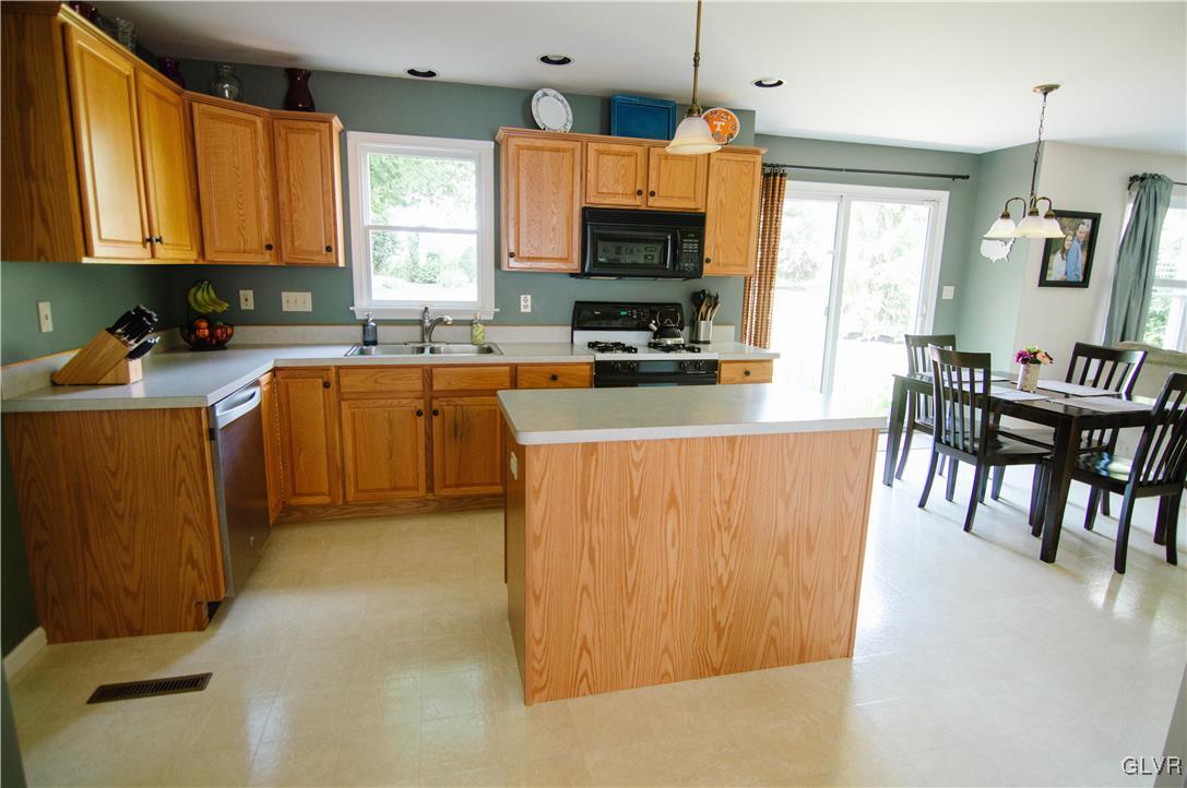 6467 Tupelo Road Allentown, PA 18104 - Photo 12 of 33 Gallery Image 12