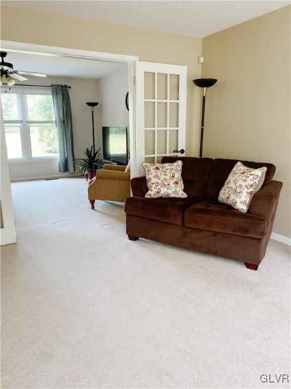 6467 Tupelo Road Allentown, PA 18104 - Photo 7 of 33 Gallery Image 7