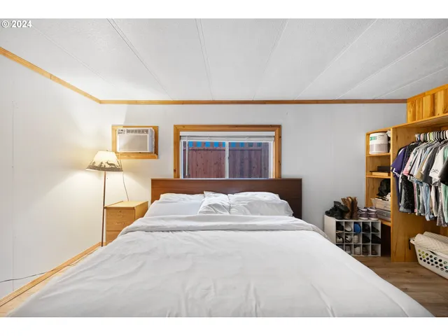 $335,000 | 502 South 6th Street, Springfield, OR 97477