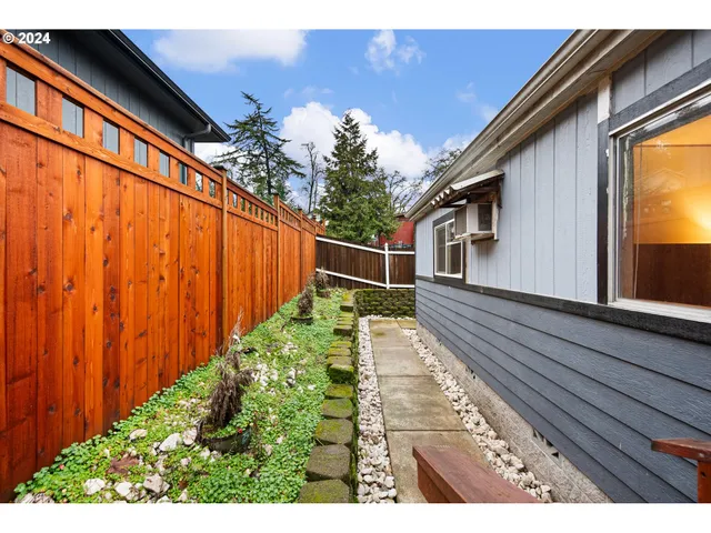 $335,000 | 502 South 6th Street, Springfield, OR 97477