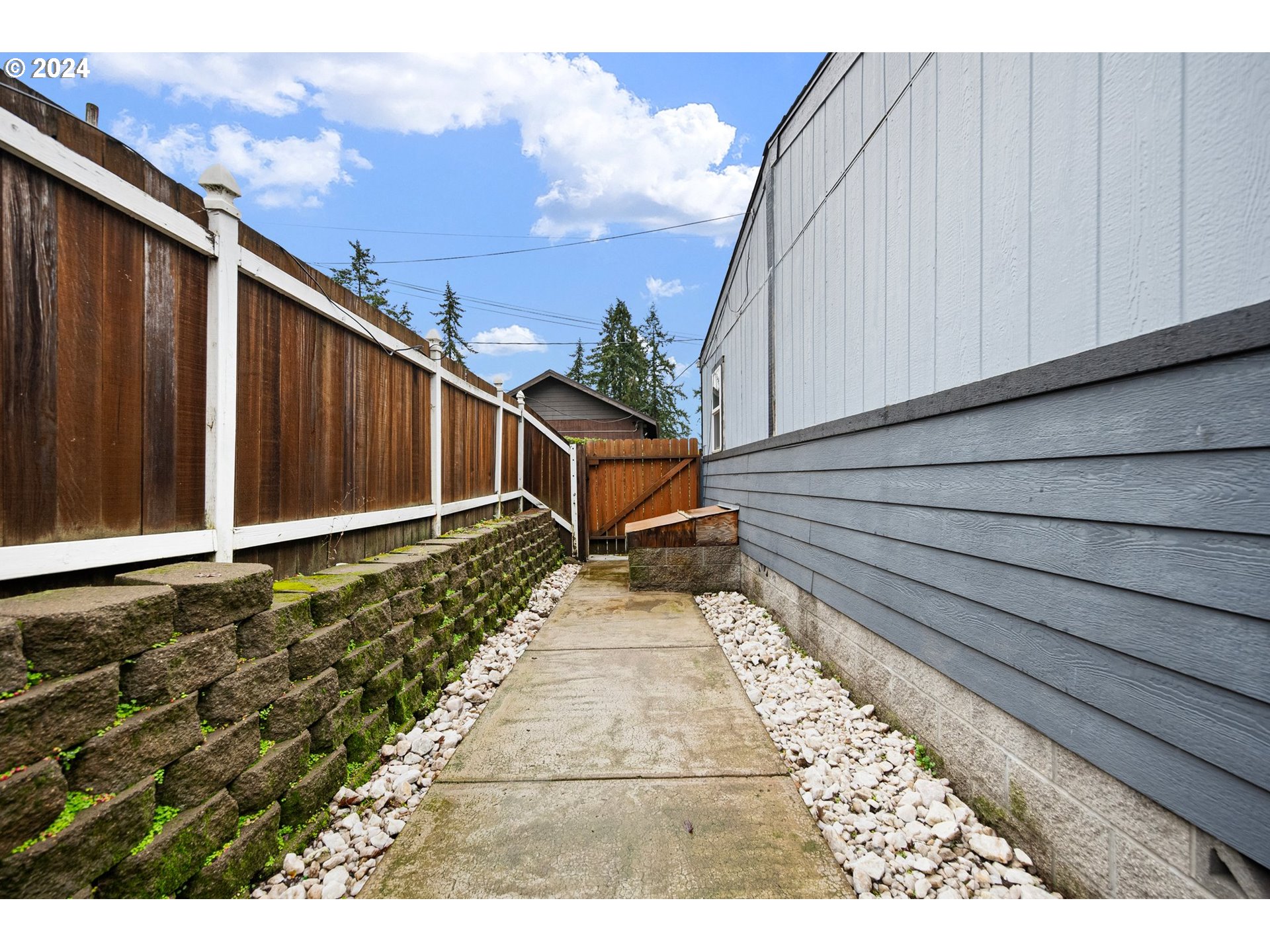 502 South 6th Street Springfield, OR 97477 - Photo 29 of 48