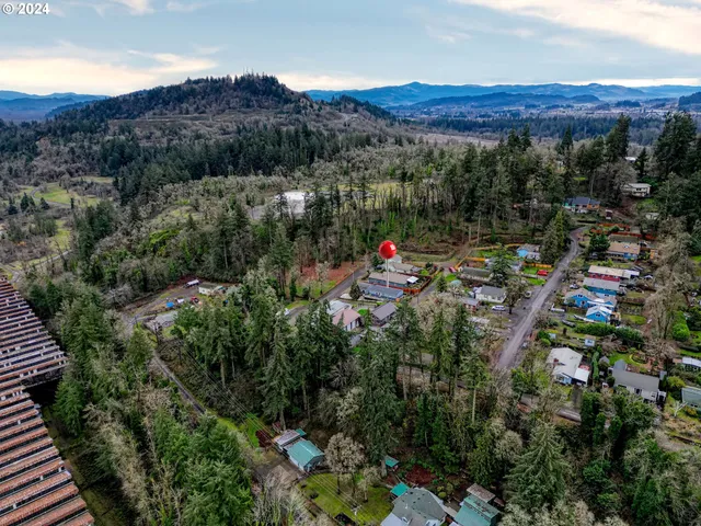 $335,000 | 502 South 6th Street, Springfield, OR 97477