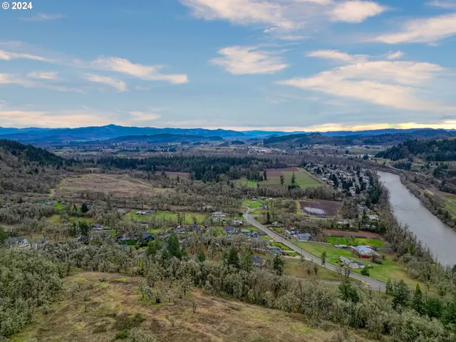 $335,000 | 502 South 6th Street, Springfield, OR 97477