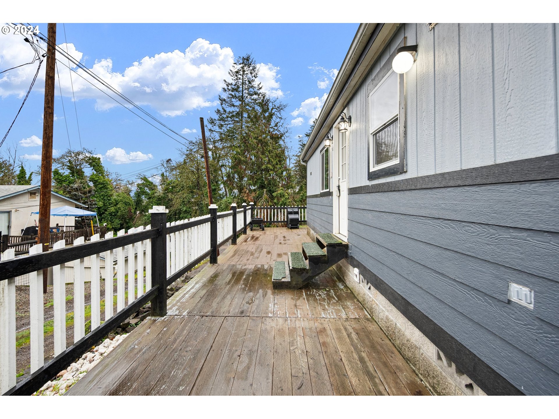 502 South 6th Street Springfield, OR 97477 - Photo 5 of 48