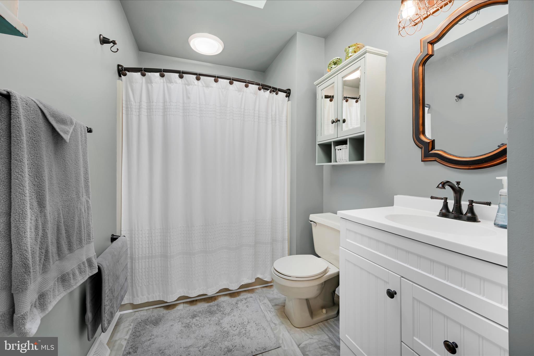 302 Grant Road Reinholds, PA 17569 - Photo 21 of 38 Bathroom