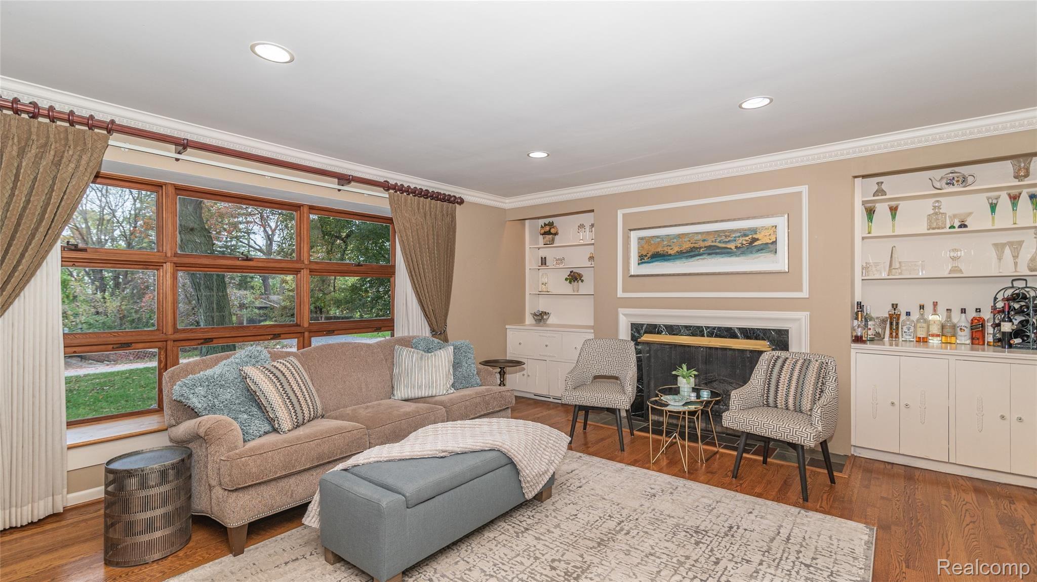2460 Worcester Road West Bloomfield, MI 48323 - Photo 19 of 75 018_35.jpg