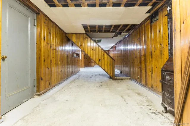 a view of an entryway