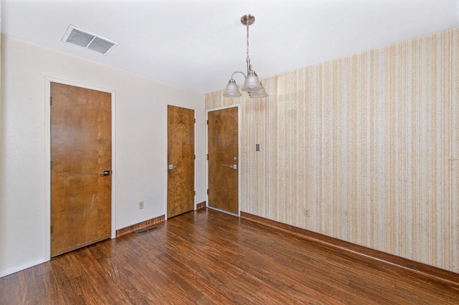 1402 Keagle Way Lodi, CA 95242 - Photo 16 of 49