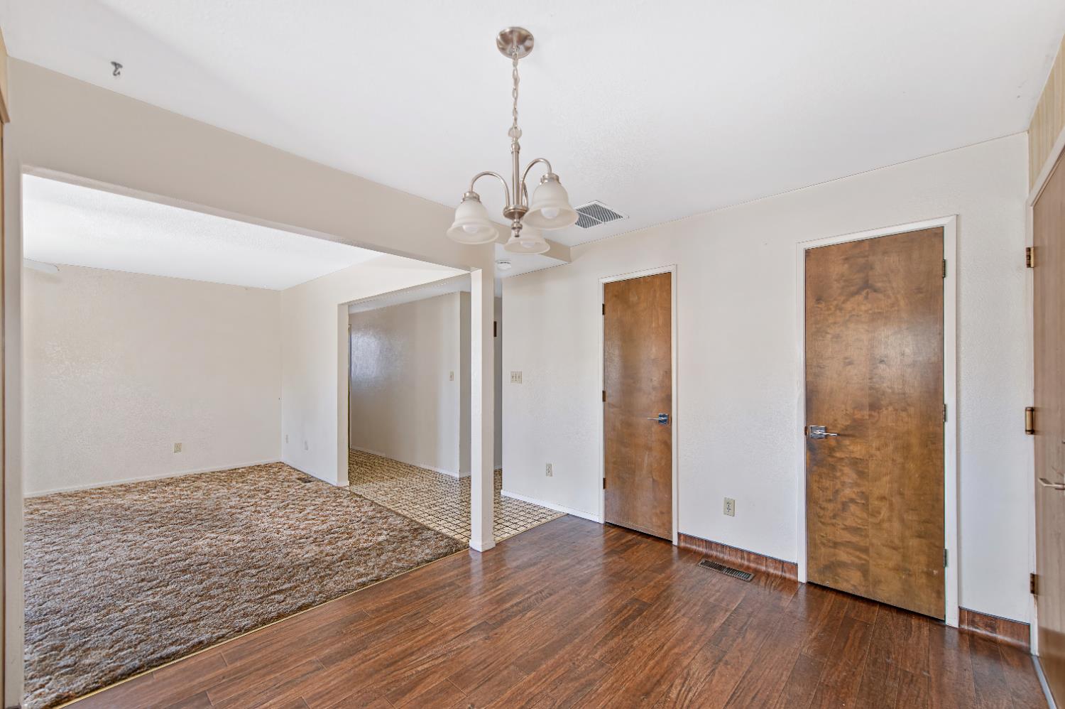 1402 Keagle Way Lodi, CA 95242 - Photo 17 of 49