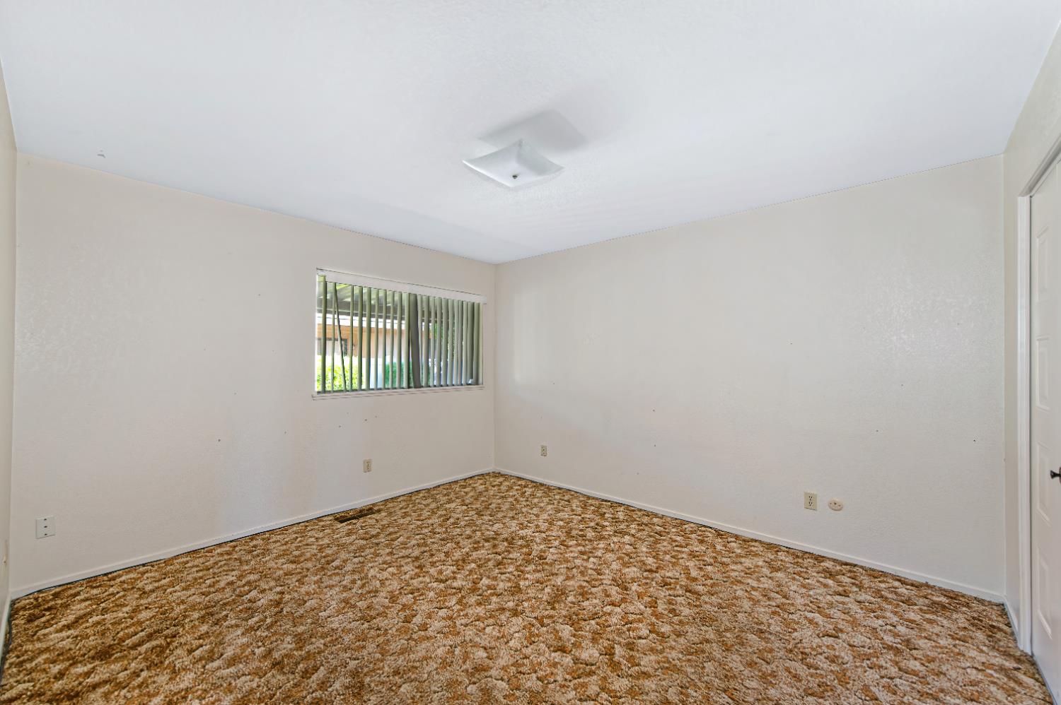 1402 Keagle Way Lodi, CA 95242 - Photo 20 of 49