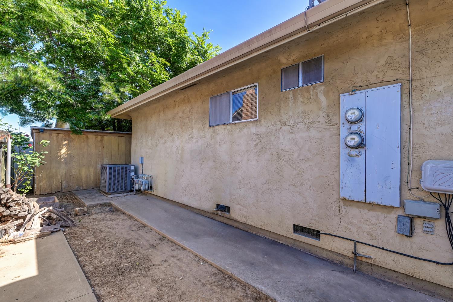 1402 Keagle Way Lodi, CA 95242 - Photo 38 of 49