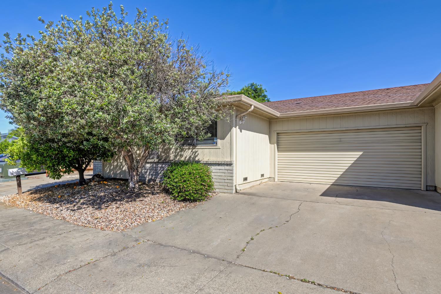 1402 Keagle Way Lodi, CA 95242 - Photo 39 of 49