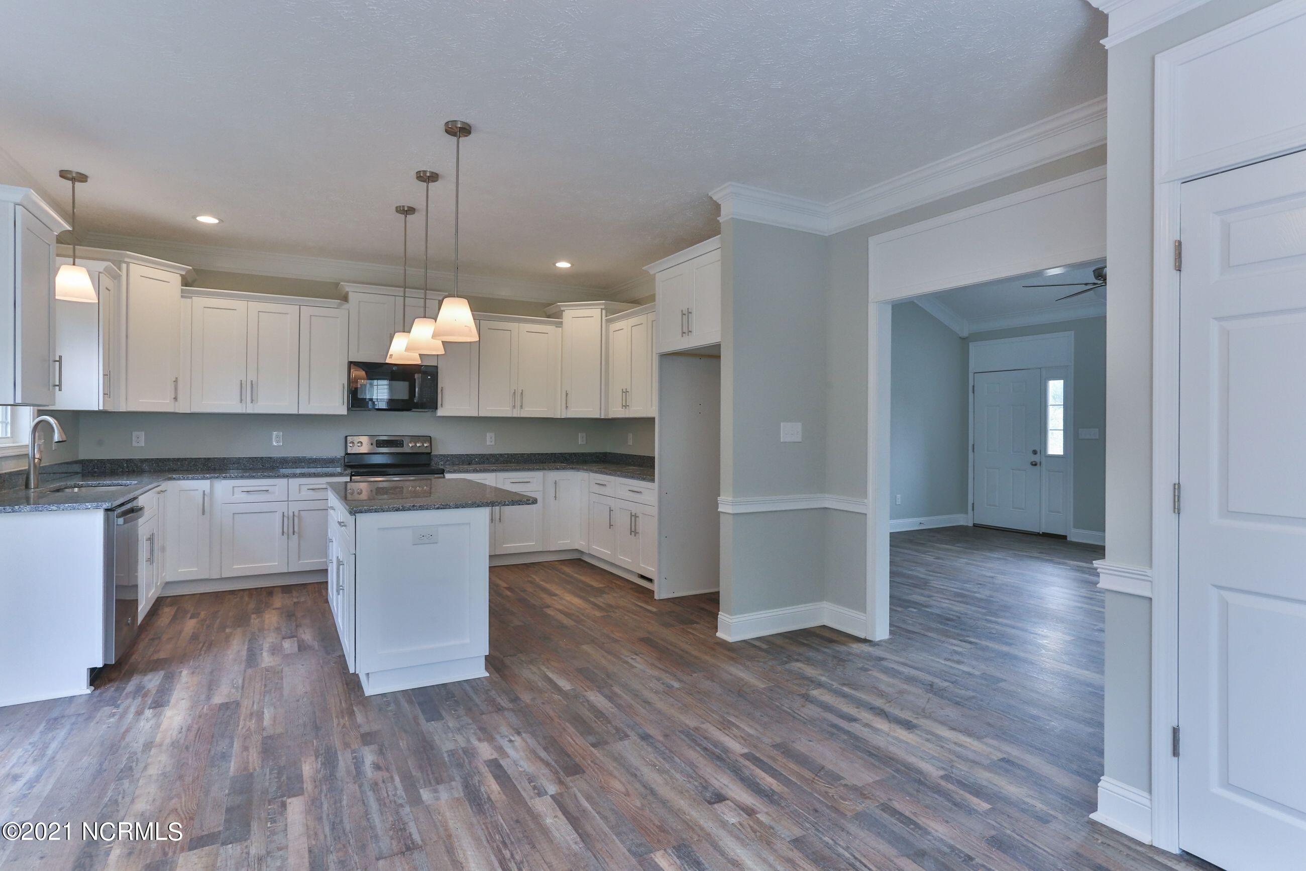 2024 Brooklyn Lane Rockingham, NC 28379 - Photo 6 of 28 b3