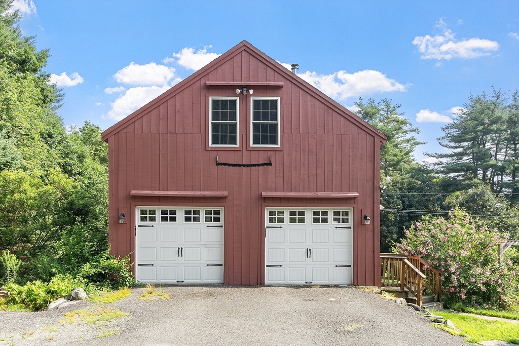 48 Crosby Road Berlin, MA 01503 - Photo 3 of 35 Gallery Image 3