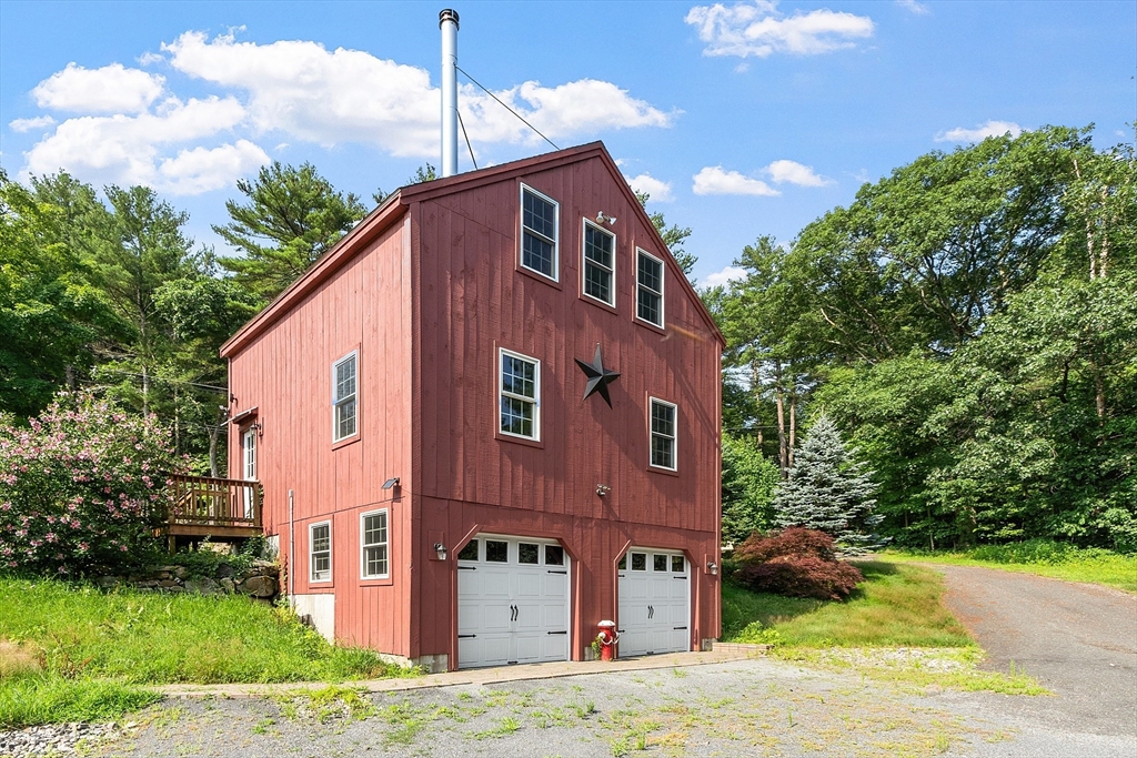 48 Crosby Road Berlin, MA 01503 - Photo 5 of 35 Gallery Image 5