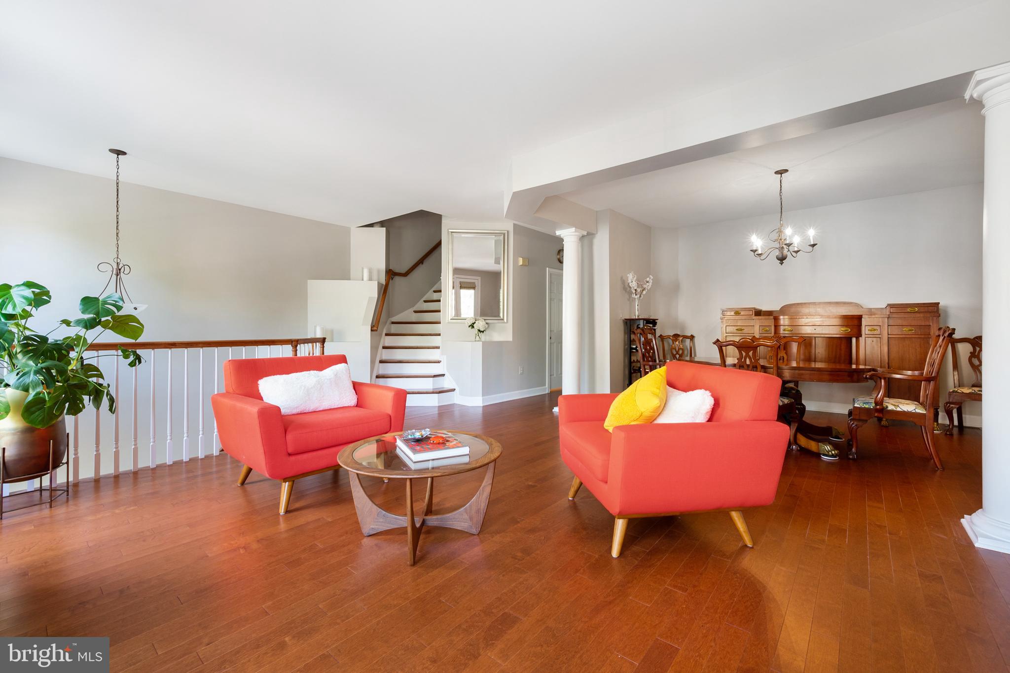 11498 Waterhaven Court Reston, VA 20190 - Photo 5 of 56