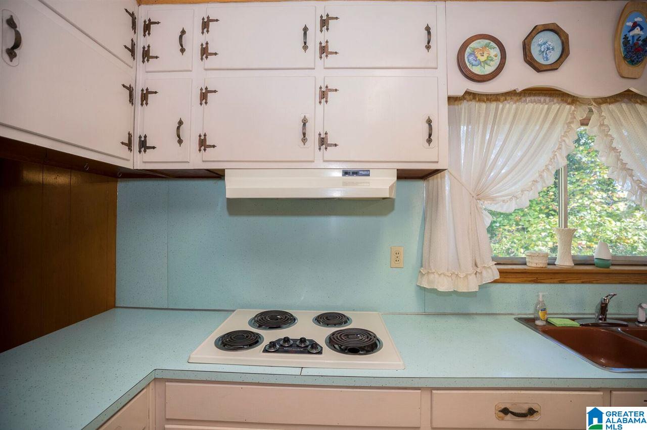 324 Cliff Road Gardendale, AL 35071 - Photo 12 of 33