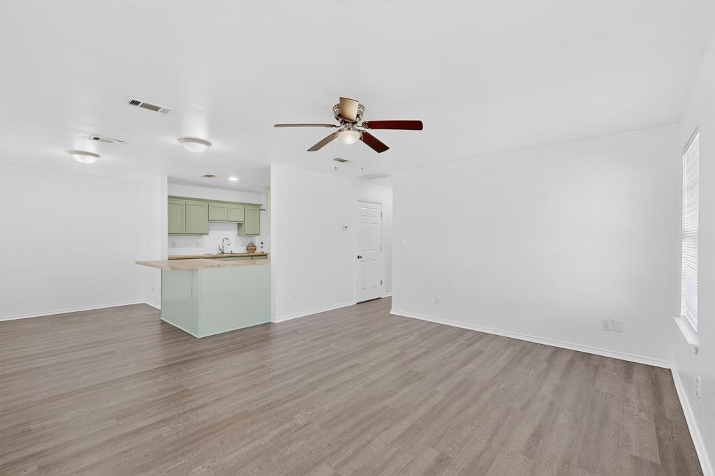 604 South Maxey Street Sherman, TX 75090 - Photo 6 of 28