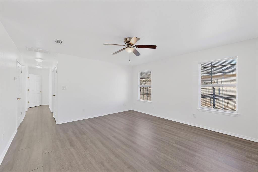 604 South Maxey Street Sherman, TX 75090 - Photo 8 of 28