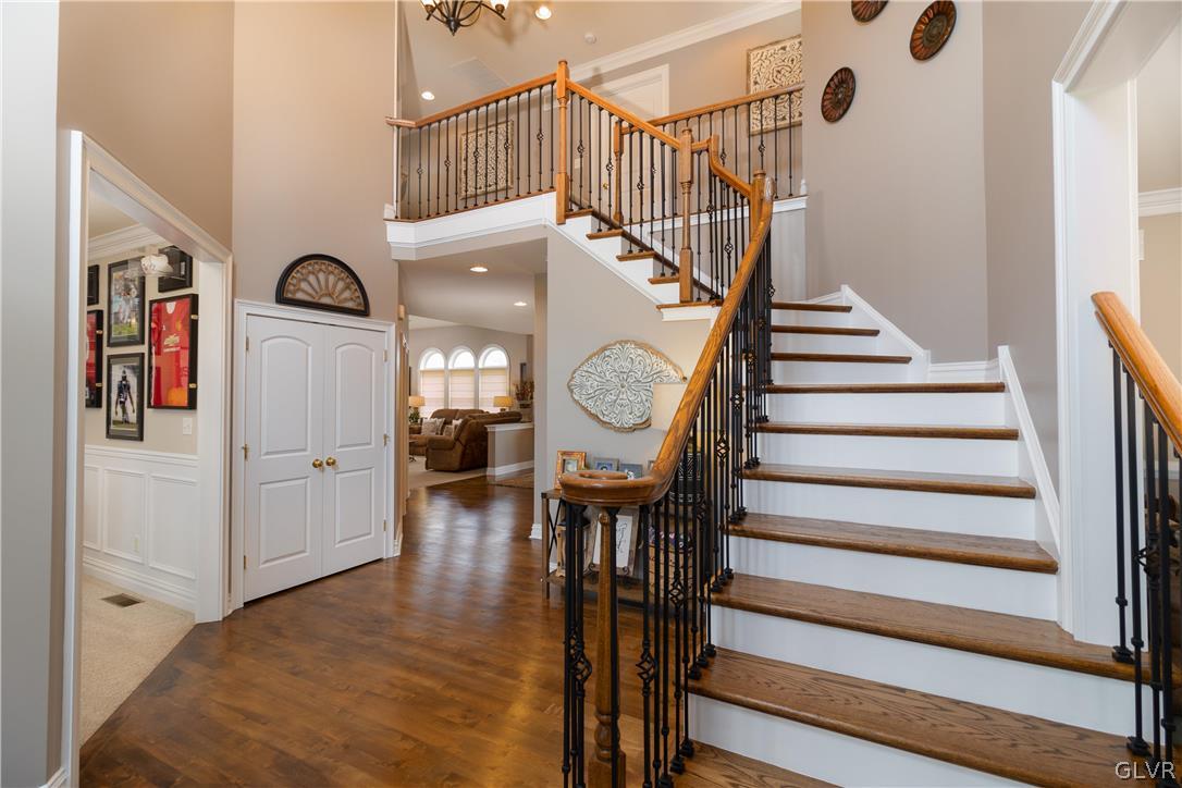 Impressive 2-story Foyer
